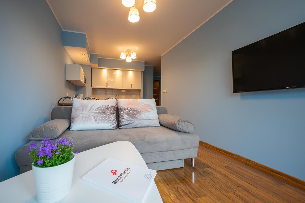 Rentplanet- Apartamenty Poezja - Dworcowa Шклярска-Поремба Экстерьер фото