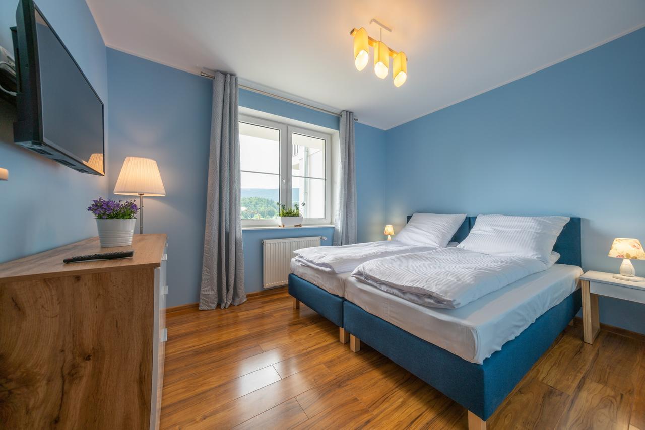 Rentplanet- Apartamenty Poezja - Dworcowa Шклярска-Поремба Экстерьер фото