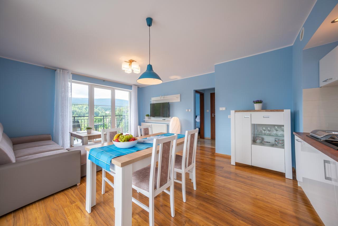 Rentplanet- Apartamenty Poezja - Dworcowa Шклярска-Поремба Экстерьер фото