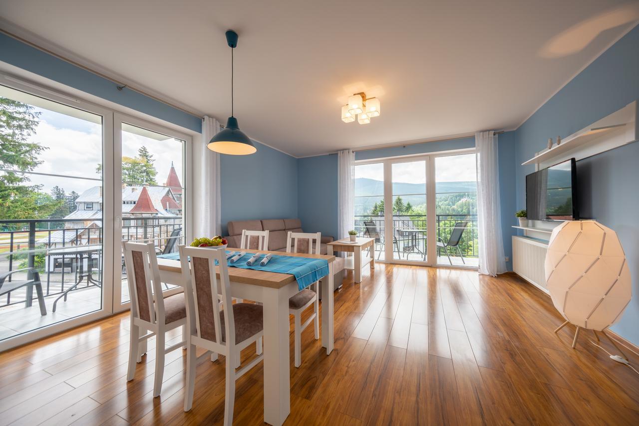 Rentplanet- Apartamenty Poezja - Dworcowa Шклярска-Поремба Экстерьер фото